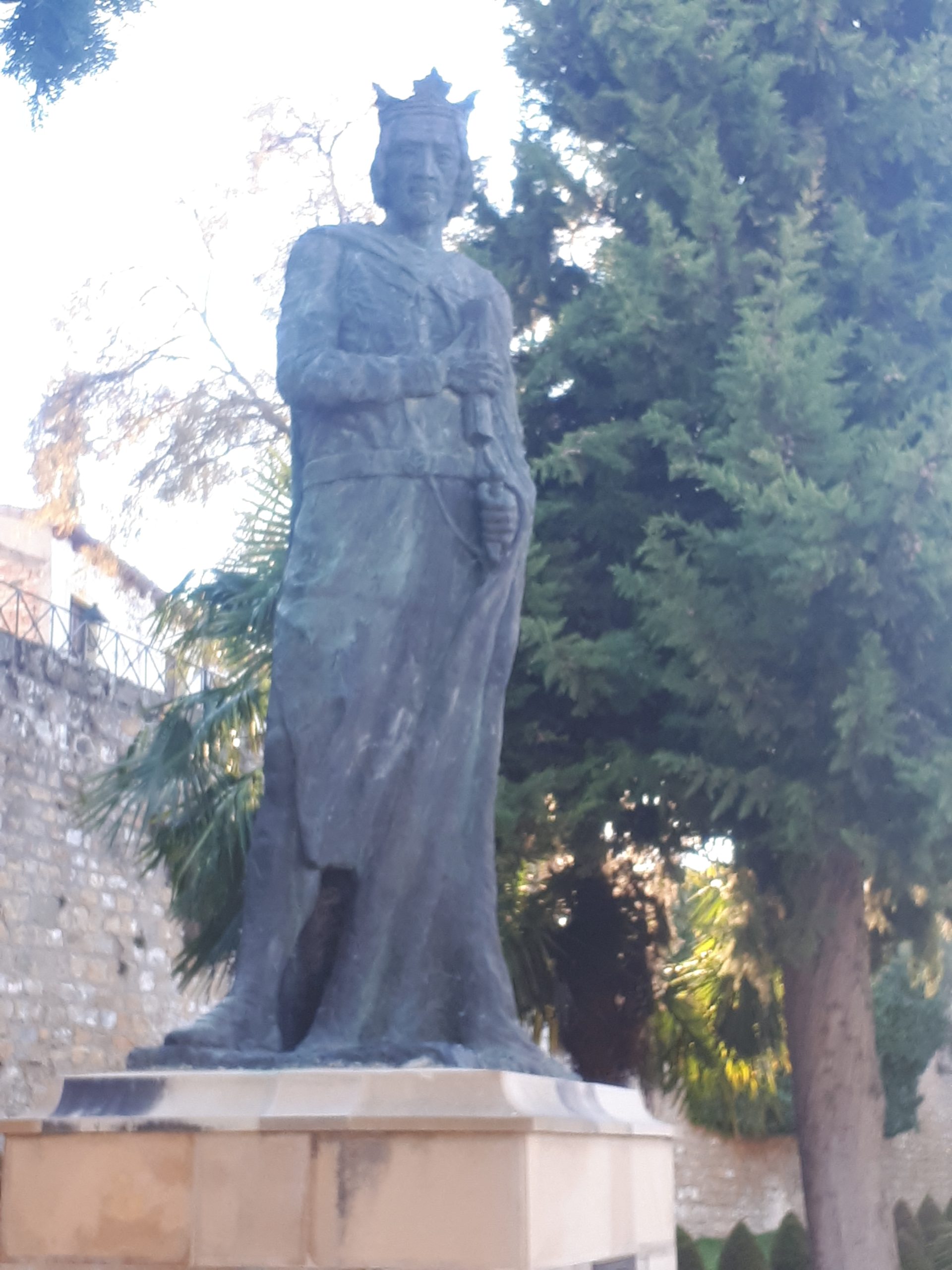 Fernando III, El Santo en la plaza de los Leones, Baeza