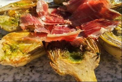 Alcachofas a la plancha con ibérico